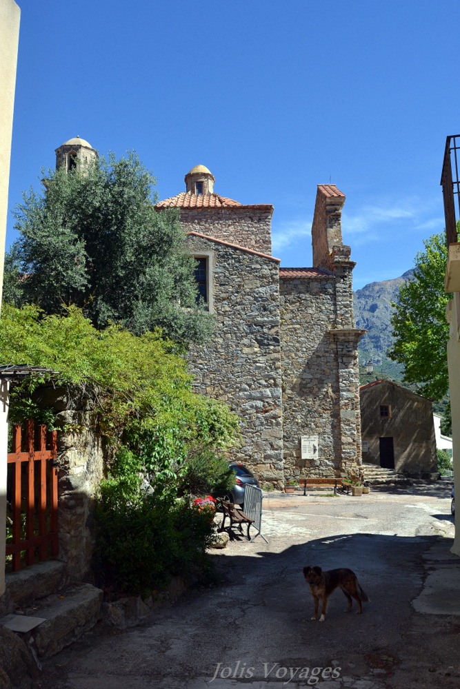 Circuit des villages perchés de Balagne Lunghignano : 10 idées pour découvrir la Haute Corse #Corse #Plage #France #Voyage