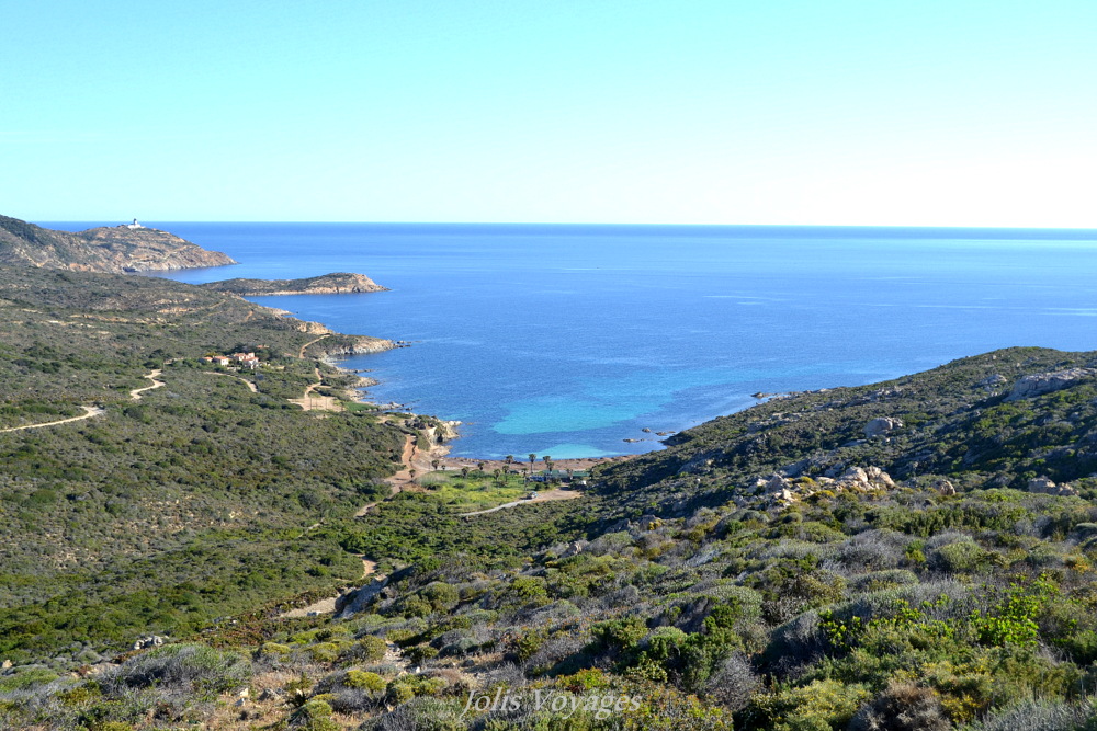 10 idees pour decouvrir la Haute Corse : Randonner jusqu'au Phare de la Revelatta #Corse #Plage #France #Voyage